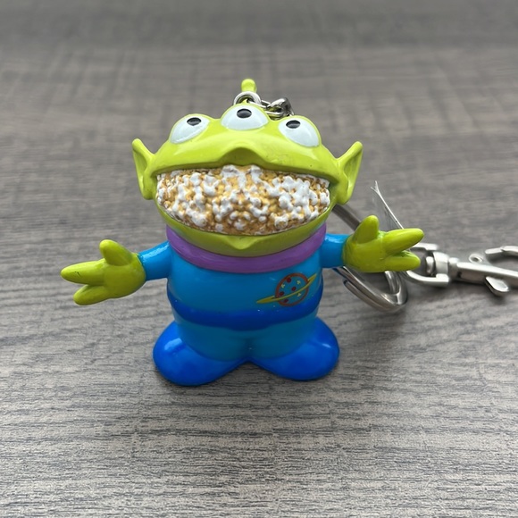 Disney’s Toy Story Limited Edition Alien Popcorn Bucket🍿 - Picture 2 of 5